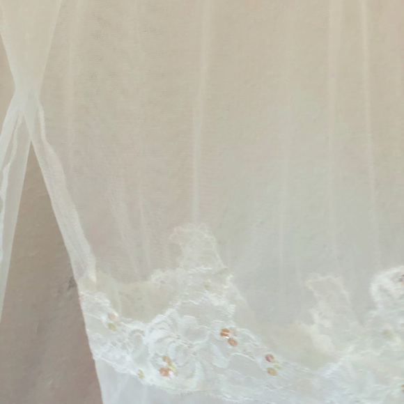 Victoria's Secret Embroidered Lace Peignoir Robe M/L - Picture 7 of 8